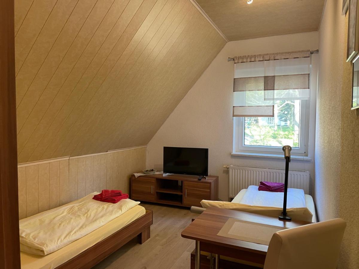 Pension Evi Chemnitz Esterno foto